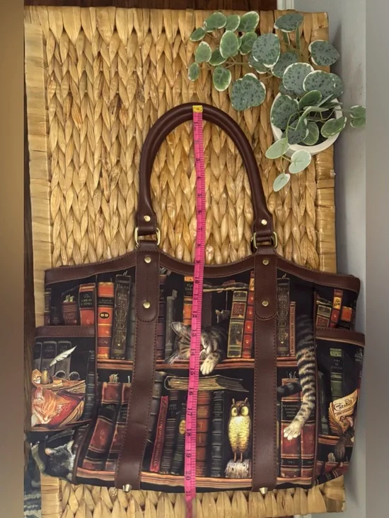 🐈Bradford Exchange Cat & Books Classic Tails Tote Bag 🐈‍⬛ - Picture 16 of 16